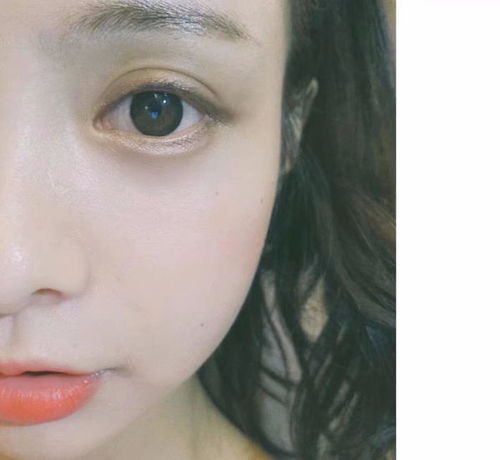 剪开的小黑环美瞳图片
